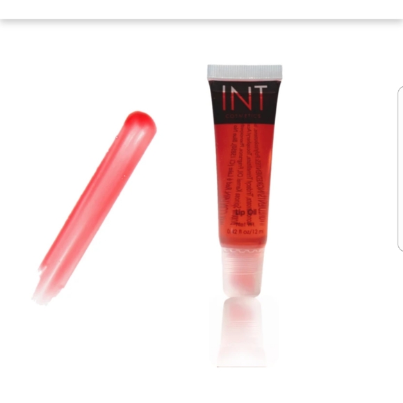 INT COSMETICS Other - INT Cosmetics Lip Oil